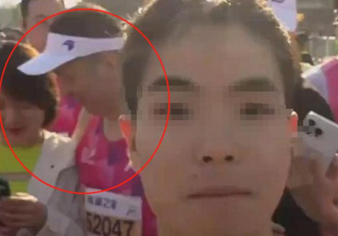 燕冬萍余波未平无锡马拉松“野鸳鸯”遭疯传公司紧急回应(图1)
