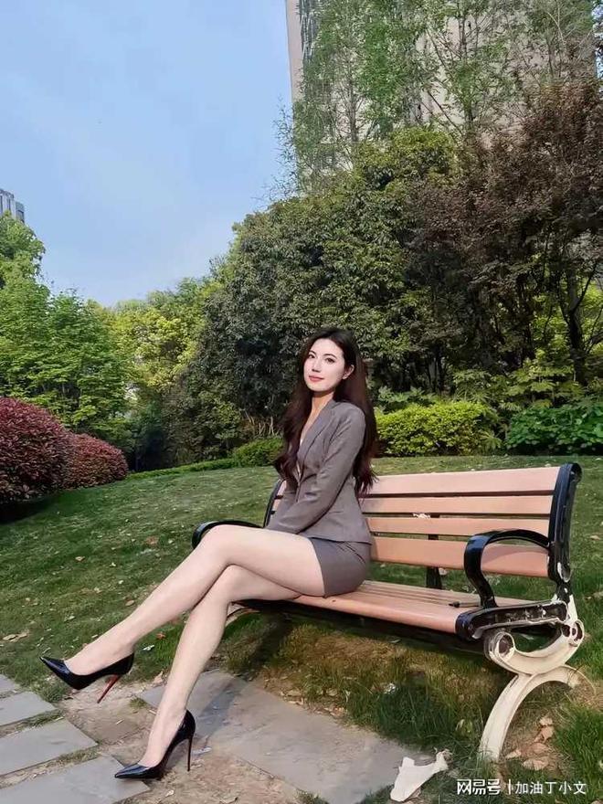 为什么不选择留在农村生活自给自足每天花销够用就好(图1)