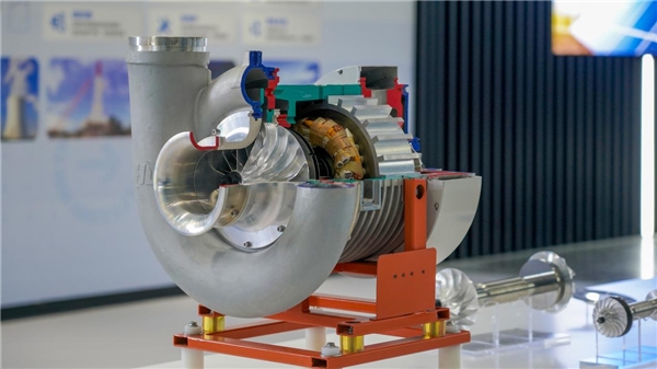 Kaiyun（中国体育）：鸿陆科技再添重器全国首台自主产权悬浮离心空压机重磅发布(图2)