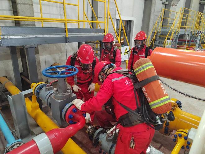 普光气田7台压缩机组8000小时保养全部完成!(图3)