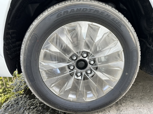 Kaiyun（中国体育）：2024款酷路泽3300柴油VXR帝国版现车优惠报价(图3)