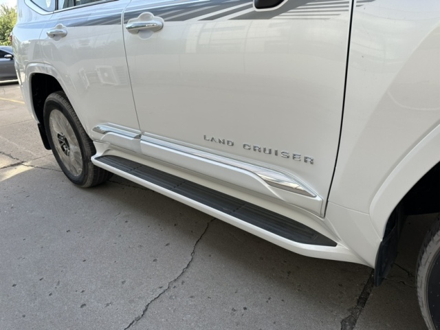 Kaiyun（中国体育）：2024款酷路泽3300柴油VXR帝国版现车优惠报价(图8)