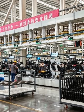 双中标！盾安中央空调携手爱玛科技护航重庆+贵港两大绿色工厂(图3)