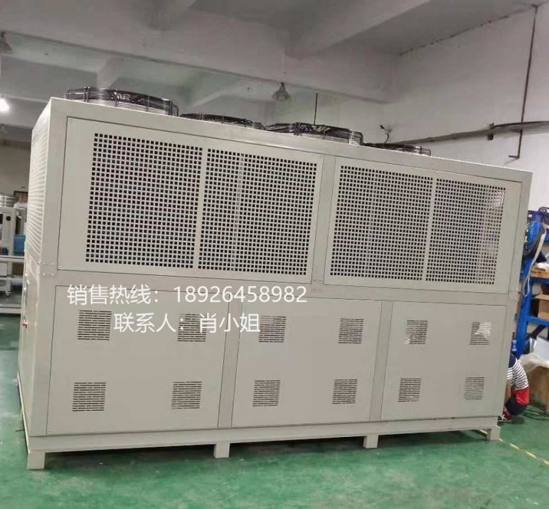 螺杆式制冷机组(图1)